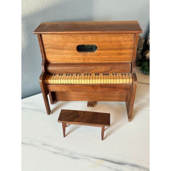 Vintage Reuge “Blue Danube” Piano Music Box – Handcrafted Wood – Working – Lean - Picture 4 of 7